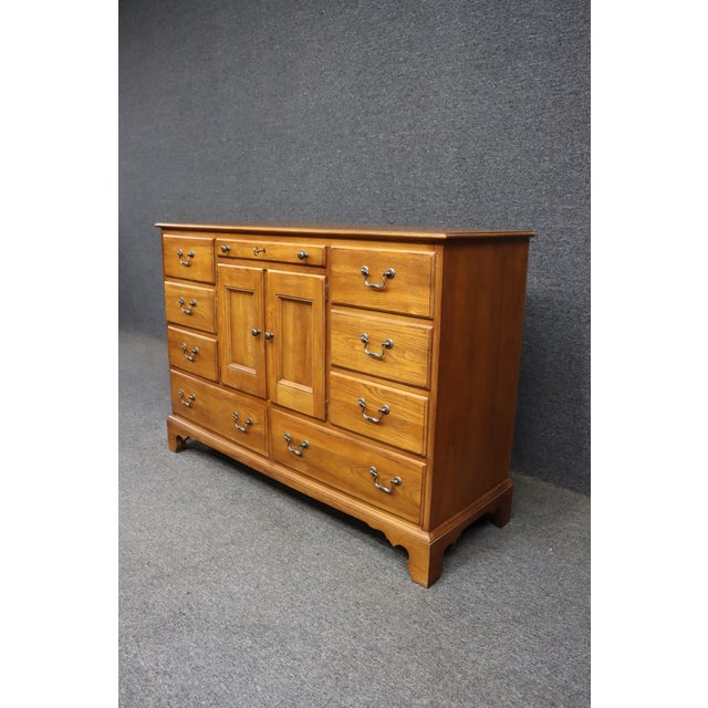 American American of Martinsville Oak Dresser For Sale - Image 3 of 12