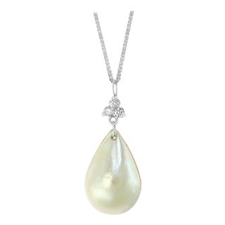 Pear Mabe Pearl & 0.36 Ct Diamond Pendant/ Necklace 14 Kt White Gold with Chain For Sale