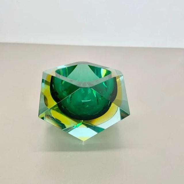 Murano Glass Sommerso Bowl Ashtray from Luigi Mandruzzato, Italy, 1970s For Sale - Image 12 of 17