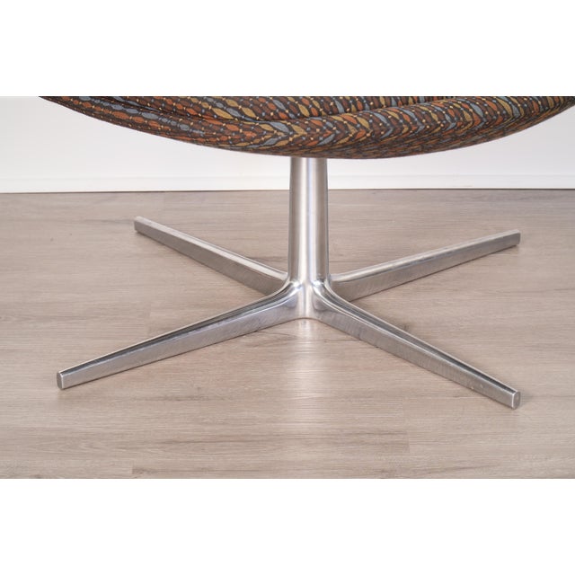 Metal Modern Bernhardt "Chiara" Swiveling Lounge Chair For Sale - Image 7 of 7