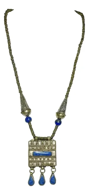 Early 20th Century Tibetan Silver Alloy & Lapis Lazuli Gau Amulet Box Necklace