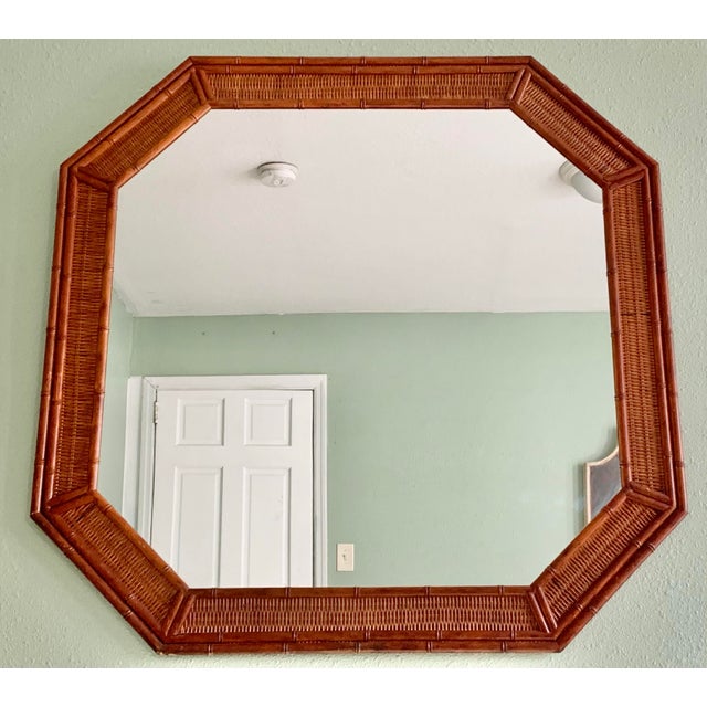 Large Vintage Faux Bamboo & Wicker Octagonal Wall Mirror – Hollywood Regency Coastal Style, Circa 1970s For Sale In Tampa - Image 6 of 7