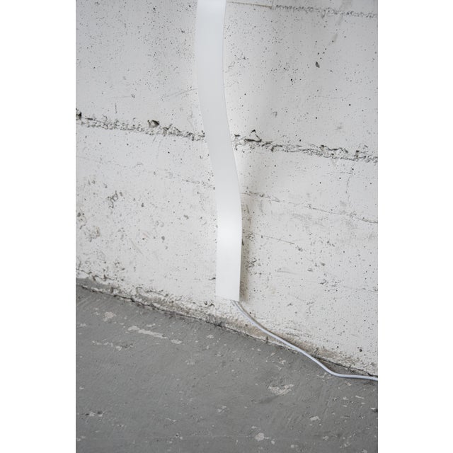White Array Sine Light in White Powdercoated by ARRAY Lighting For Sale - Image 8 of 10