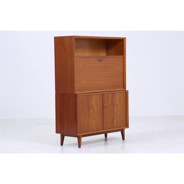 Mid-Century Linen Cabinet, 1960s For Sale - Image 9 of 11