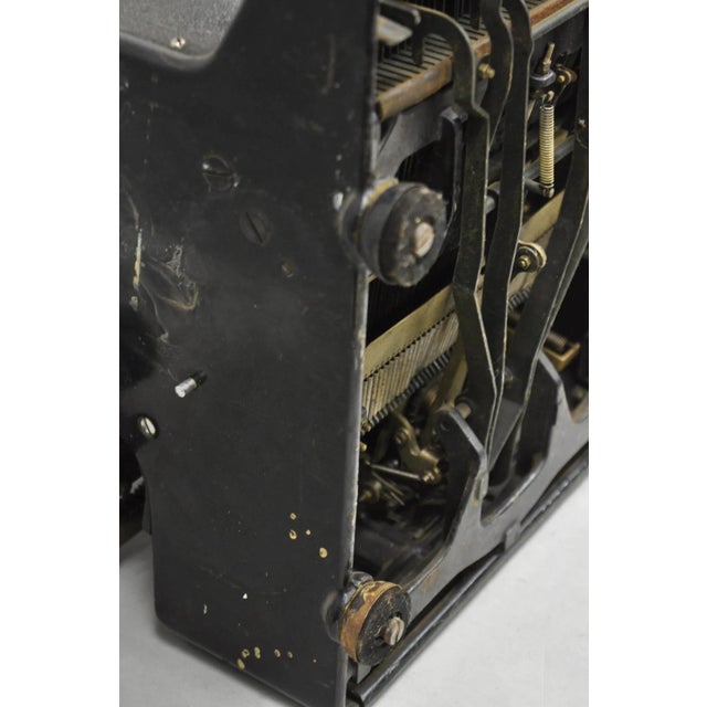 Antique 1930s Underwood Noiseless Standard Mechanical Typewriter Office Decor For Sale - Image 14 of 15