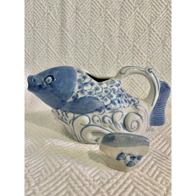 Vintage Blue and White Porcelain Chinoiserie Koi Fish Teapot For Sale In New Orleans - Image 6 of 9