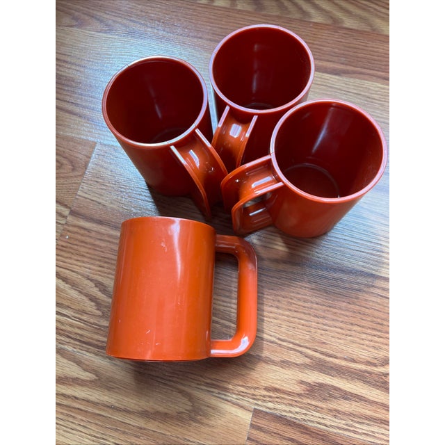 Burnt Orange 1970s 4 Mug and 4Plate Ingrid Ltd. Chicago Orange/Terracotta Melamine Set - 8 pcs For Sale - Image 8 of 10