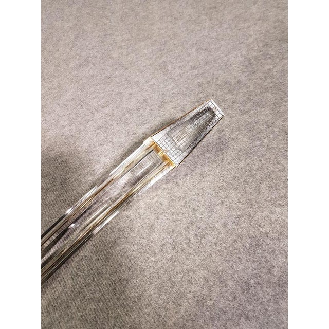 Spanish Brass and Acrylic Glass Cobra Table Lamp from Grupo Mci For Sale - Image 3 of 7