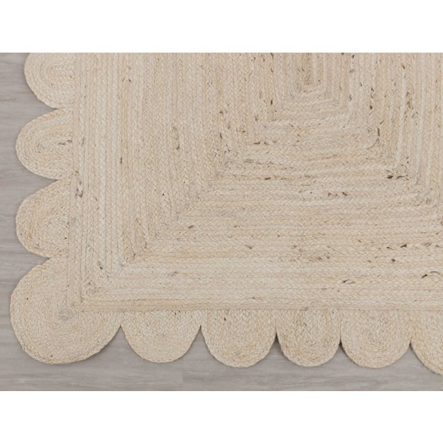 White Natural White Jute Scallop Hand Made Rug 5'x8' For Sale - Image 8 of 12