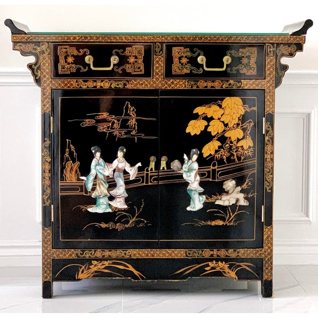 Vintage Coromandel Asian Oriental Black Lacquer Altar Sideboard Media
