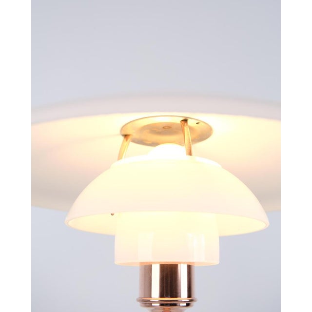 Copper Vintage Table Lamp in Copper and White Opal by Poul Henningsen for Louis Poulsen, 2015 For Sale - Image 8 of 11