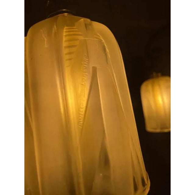 Gold French Art Deco 7-Light Chandelier from Muller Freres Luneville, 1930s For Sale - Image 8 of 11