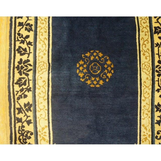 Chinese 1920s Navy Blue Floral Medallion Antique Chinese Peking Small Rug 2' 7'' X4' 2'' For Sale - Image 3 of 8