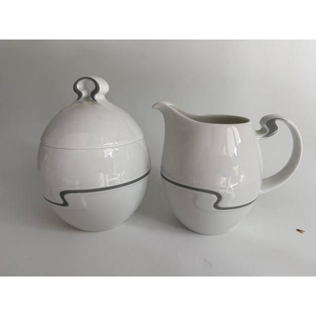 Form Asimmetria Slate Milk Jug and Sugar Bowl by Bjørn Wiinblad for Rosenthal Studio Line, Germany, 1992, Set of 2 For Sale - Image 6 of 6