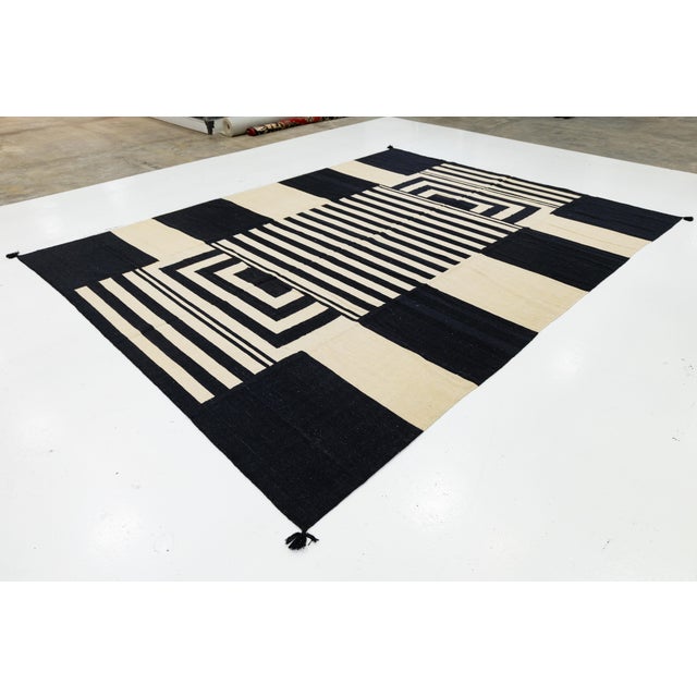 Modern Navajo Style Hand-Woven Wool Flat-Weave Area Rug in Black & Ivory For Sale - Image 9 of 9