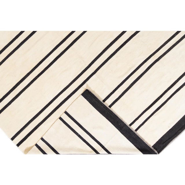 Contemporary 21st Century Modern Flatweave Kilim Rug For Sale - Image 3 of 11