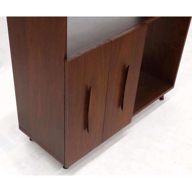 Wood Mid 20th Century Walnut Mid-Century Modern Accordion Door Entry Hall Cabinet For Sale - Image 7 of 11