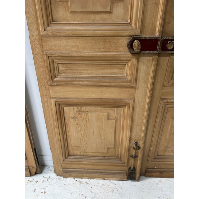Wood Haussmannian Double Passage Doors in Patinated Oak, 1800s, Set of 2 For Sale - Image 7 of 18