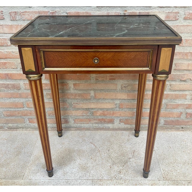 Brown Neoclassical Mahogany Side Table With Fluted Legs And Green Marble, 1920s For Sale - Image 8 of 18