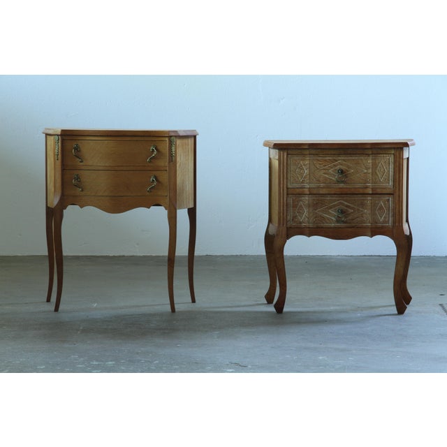 Vintage Danish Oak Nightstands with Hand-Carved Drawer Fronts, 1970s, Set of 2 For Sale - Image 11 of 18