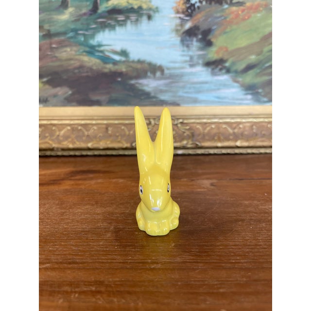 1970s Vintage Mid-Century Yellow Porcelain Bunny Figurine by Villeroy & Boch, Germany. For Sale - Image 5 of 10