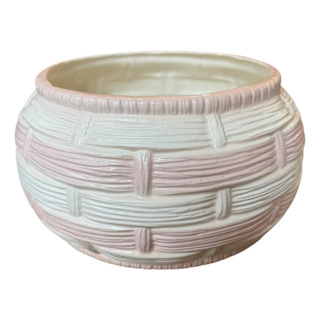 Vintage Pink Basketweave Ceramic Pot Norwood 1988 For Sale