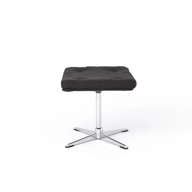 Vintage Ottoman in Metal & Fabric, 1960s For Sale - Image 4 of 8