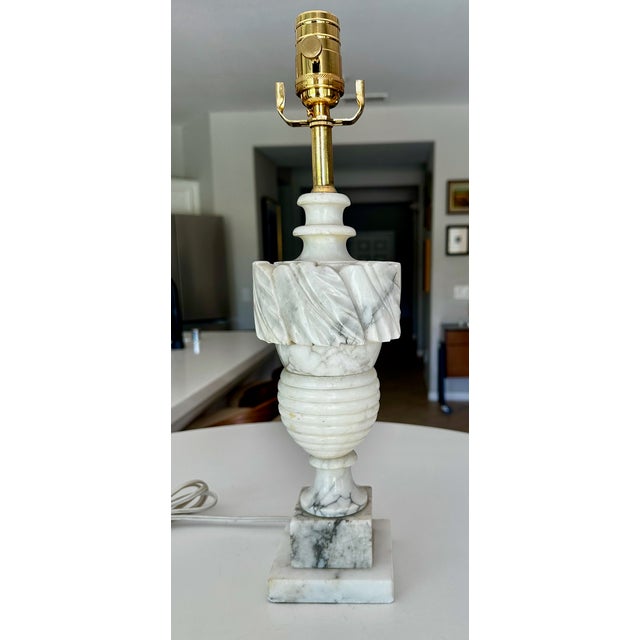 Stone Single Italian Urn Neoclassic Alabaster Table Lamp For Sale - Image 7 of 15