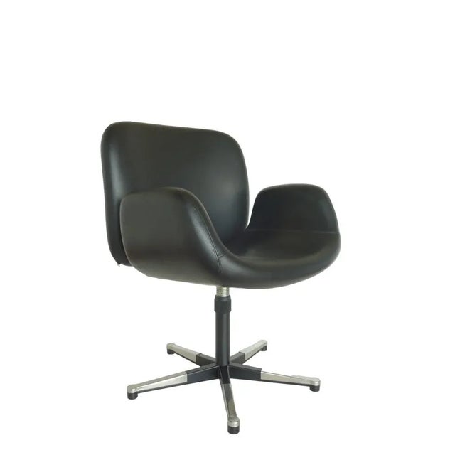 Swivel desk chair Black semilpelle coating (original) Metal and steel structure Perfect conditions