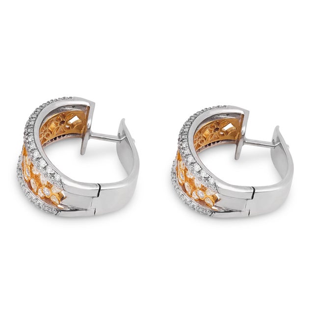 Contemporary Diamond 18k Gold Hoop Earrings, A Pair For Sale In Los Angeles - Image 6 of 7