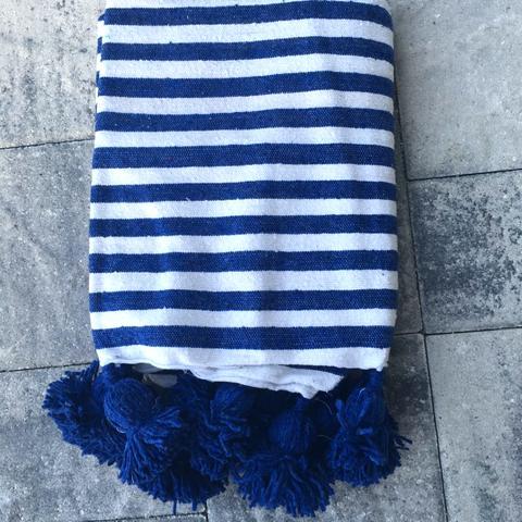 Custom-made tassel throw, this beautiful throw make a fun and functional addition to your bed room, living room or outdoor...