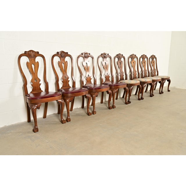 Kittinger Kittinger Georgian Carved Mahogany Dining Chairs, Set of Eight For Sale - Image 4 of 16