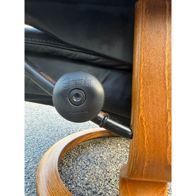 1990s Black Leather Ekornes Stressless Chair and Ottoman For Sale - Image 12 of 12