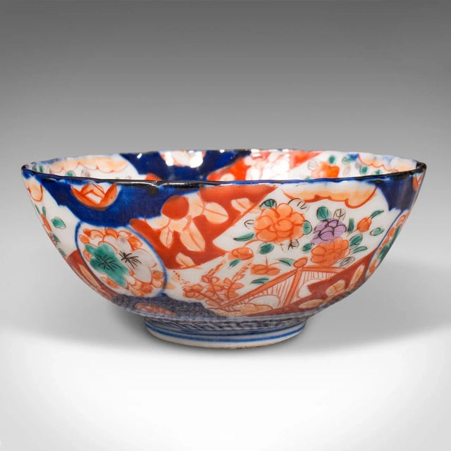 Japanese 1900's Small Antique Japanese Imari Bowl For Sale - Image 3 of 8