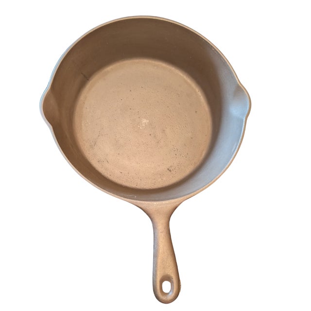 Mid 20th Century Wagner Cast Iron #10 Chicken Fryer Deep Skillet With Self-Basting Lid, For Sale - Image 4 of 13