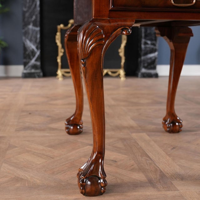 Brown Traditional Mahogany Lamp Table For Sale - Image 8 of 12