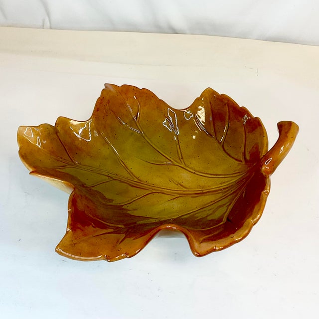 Vintage Majolica Arts & Crafts Americana Fall Leaf Serving Bowl, Halloween & Thanksgiving. For Sale - Image 6 of 11