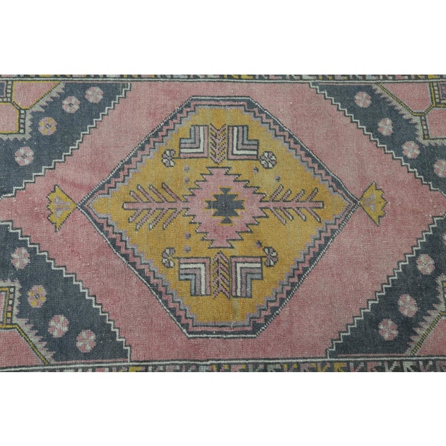 Vintage Turkish Konya Rug – Hand-Knotted Wool in Blush Rose, Mustard Gold & Charcoal - 3' 8'' X 5' 9'' For Sale - Image 9 of 10