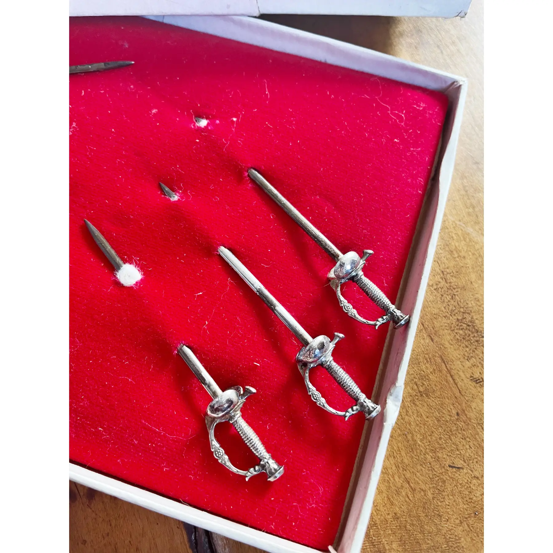 ヴィンテージ ティファニー 剣型 爪楊枝 カクテルピック 6本セット 1960s Tiffany & Co Sterling Silver Cocktail Swords - Set of 6