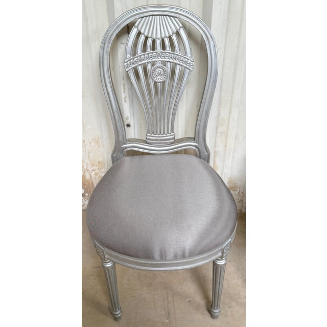Pair of Maison Jansen Style Silver Leaf Montgolfier Side Chairs, France, C. 1960 For Sale - Image 4 of 9