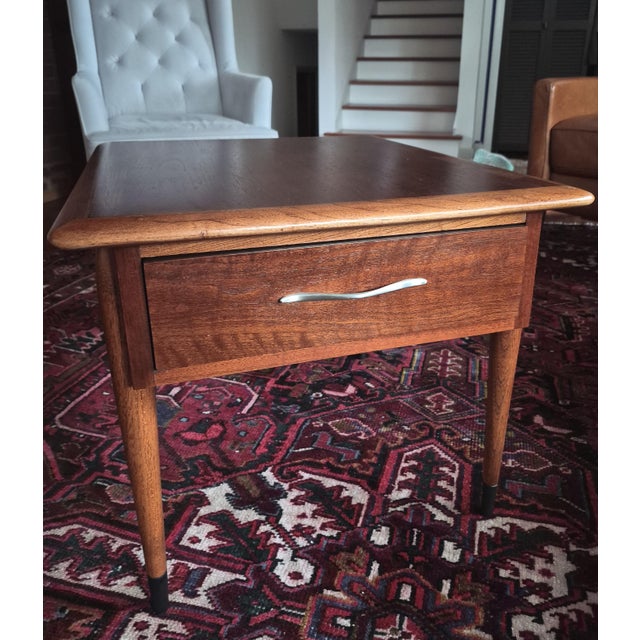 his is an original vintage Lane Acclaim end table, manufactured in 1962 and carefully refinished. The piece features the...