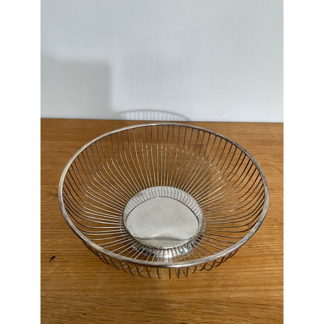 Metal Vintage Leonard Silverplated Wire Work Round Bread Basket For Sale - Image 7 of 10