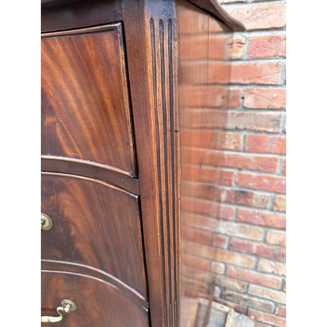 English 19th Century English Serpentine Front Chest For Sale - Image 3 of 12