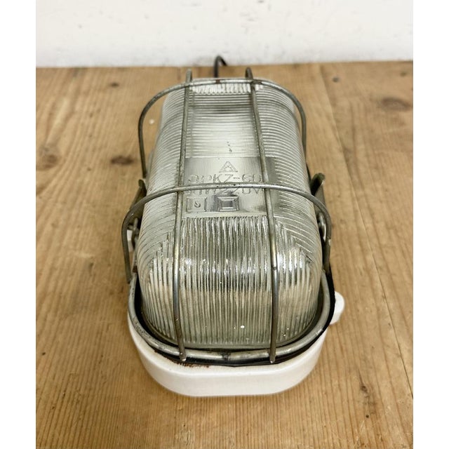 1970s Industrial White Porcelain Cage Wall Light with Ribbed Glass, 1970s For Sale - Image 5 of 18