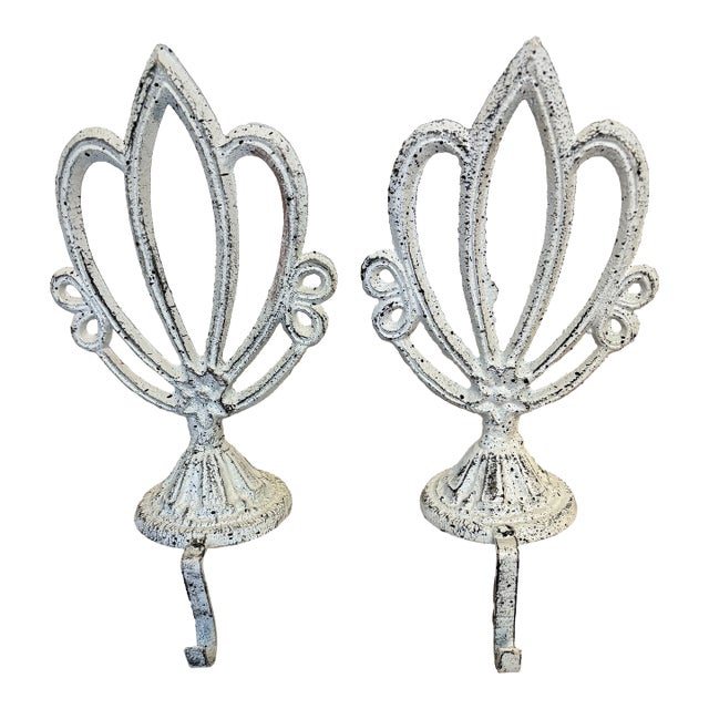 Late 20th Century Weighted Cast Iron Stocking Holders - A Pair, Style B For Sale