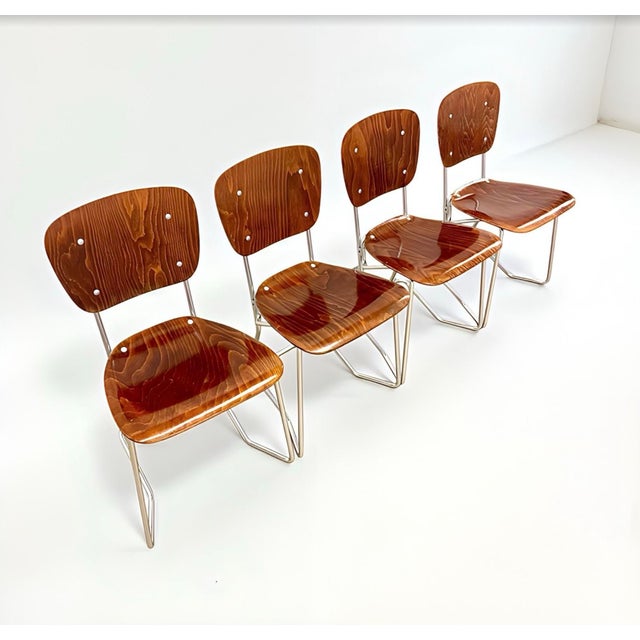 Mid-Century Modern Minimalist First Edition Aluflex Stackable Folding Chairs from Armin Wirth, Switzerland, 1950s, Set of 4 For Sale - Image 4 of 18