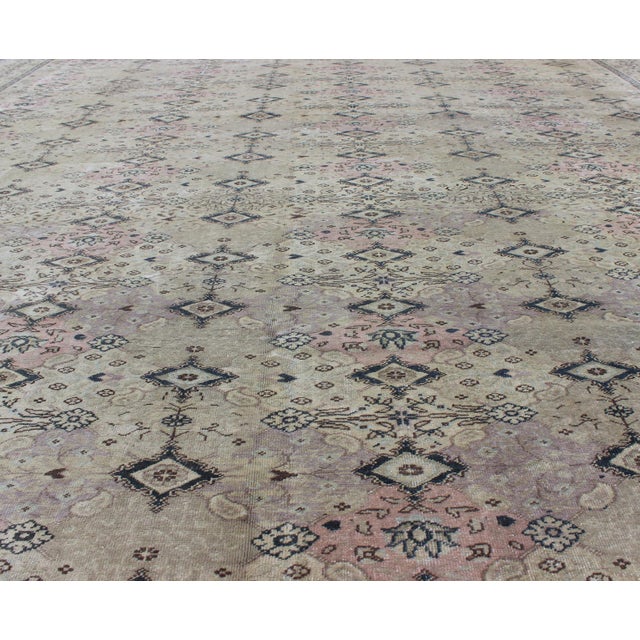 Early 20th Century Antique Turkish Sivas Rug With Subtle Pink, Cream, and Navy Accents 9'7 X 12'6 For Sale - Image 5 of 8