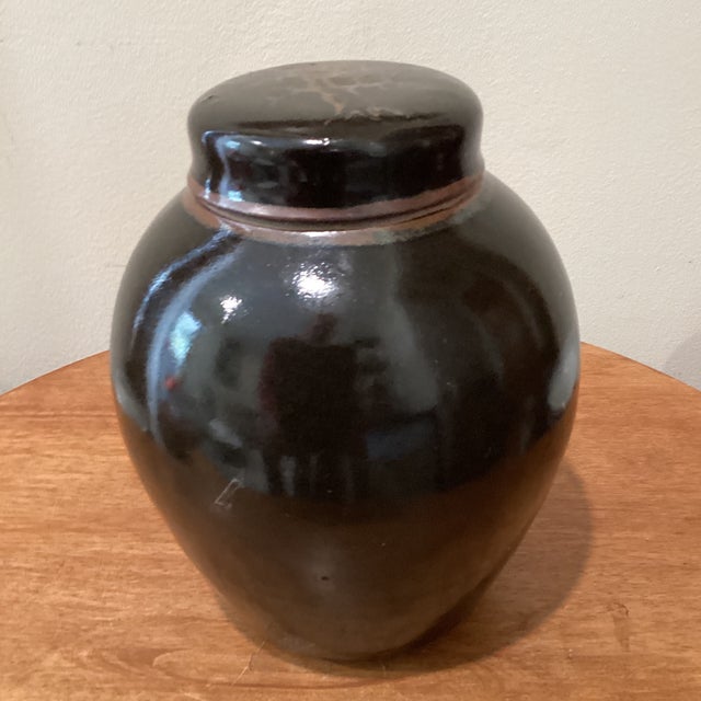 Vintage Chinoiserie Stoneware Black Glazed Vessel / Ginger Jar With Lid For Sale - Image 9 of 12