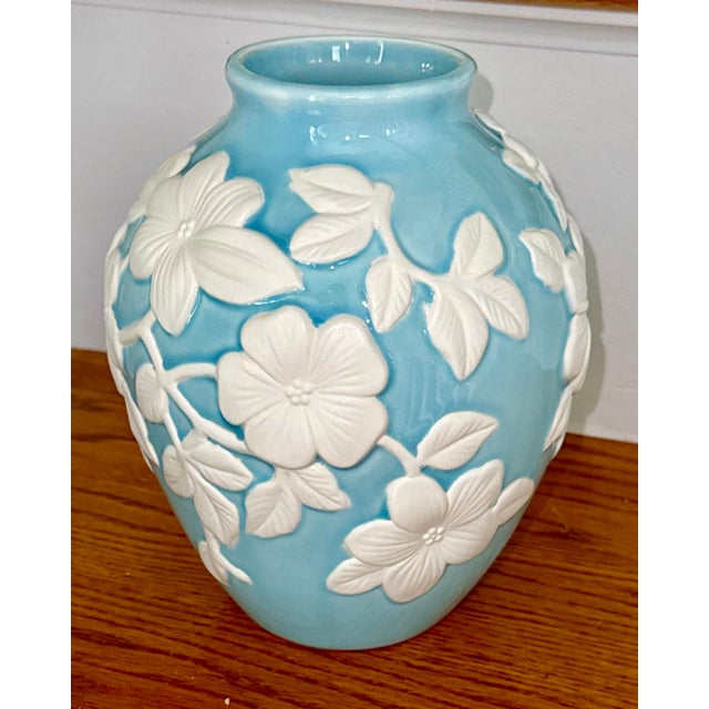 Shabby Chic Vintage Blue and White Wedgwood Style Vase For Sale - Image 3 of 9