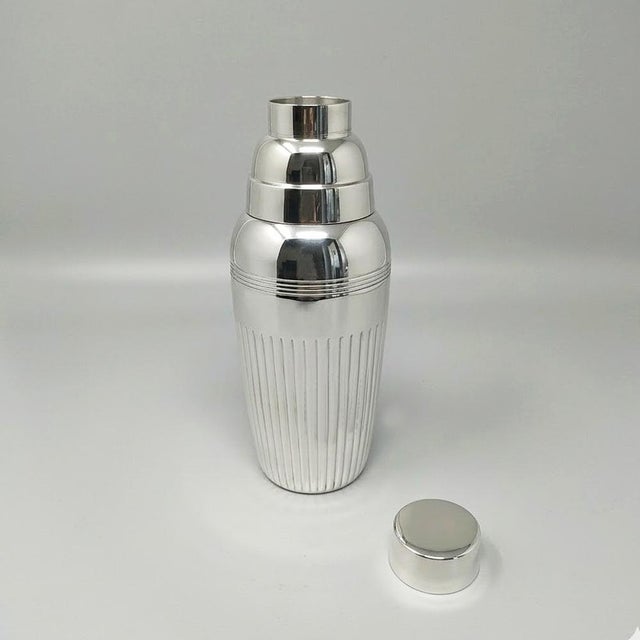 Vintage English Art Deco Silver-Plated Cocktail Shaker, 1930s For Sale - Image 4 of 9